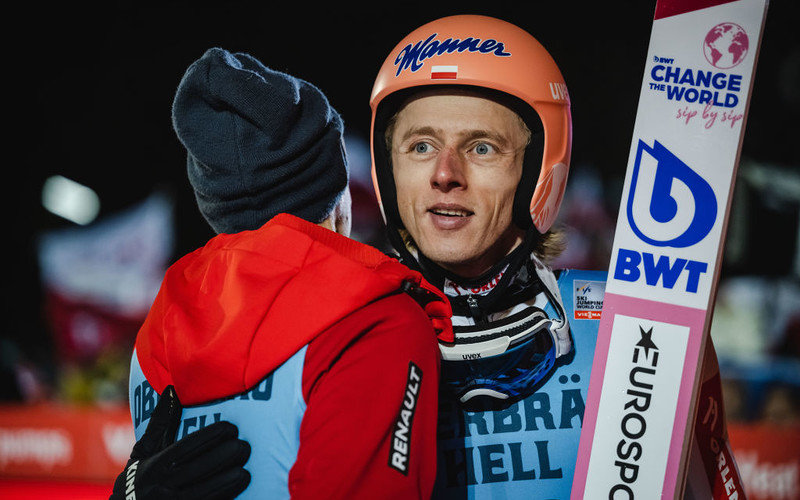 PŚ w skokach: Kubacki trzeci w Willingen, triumf Graneruda