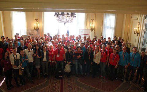 Around 200 Polish runners visited the Consulate to share their marathon experiences.