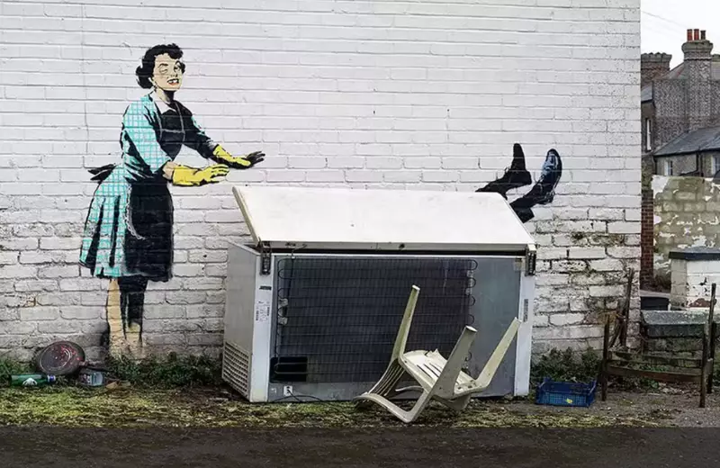 UK: Banksy stworzył nowy mural pt. "Walentynkowy tusz do rzęs" w Margate