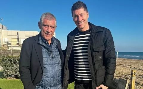 Fernando Santos met with Robert Lewandowski