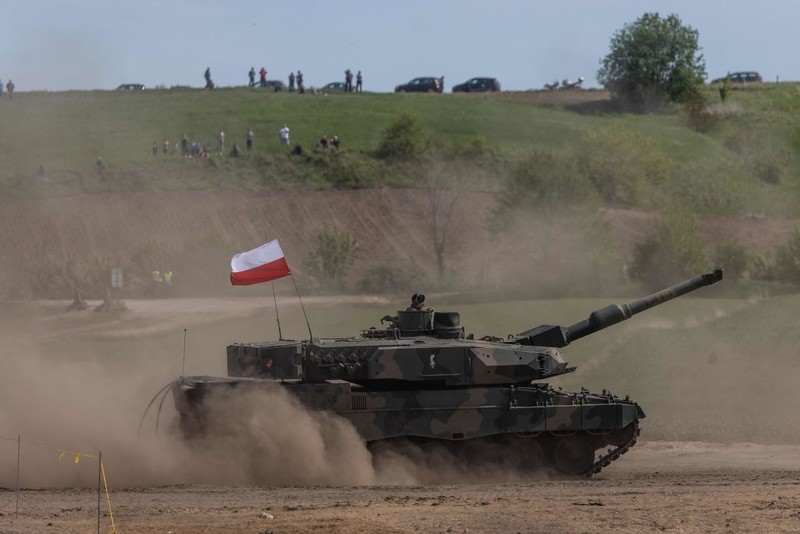 "The Times": Polska jest obrońcą Europy i przykładem do naśladowania