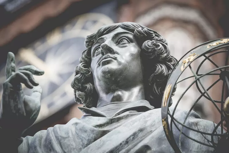 Włochy: Prasa w 550. rocznicę urodzin Kopernika o jego związkach z Italią