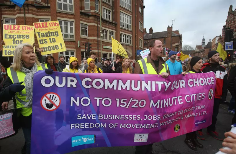 Mieszkańcy Oxfordu protestowali przeciwko ograniczeniom ruchu samochodowego