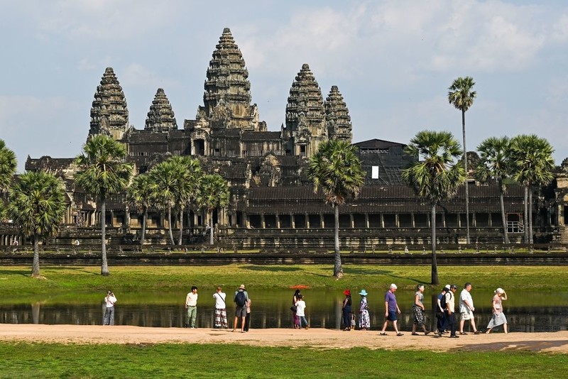 Rodzina angielskiego przemytnika oddała Kambodży skradzione klejnoty koronne Angkorian