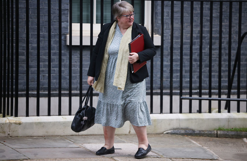 Minister środowiska UK: Pracujcie więcej, jeśli nie stać was na jedzenie