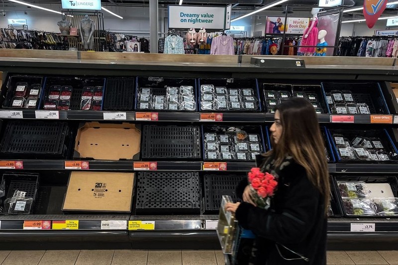 UK: Niedobory warzyw i owoców mogą potrwać do maja