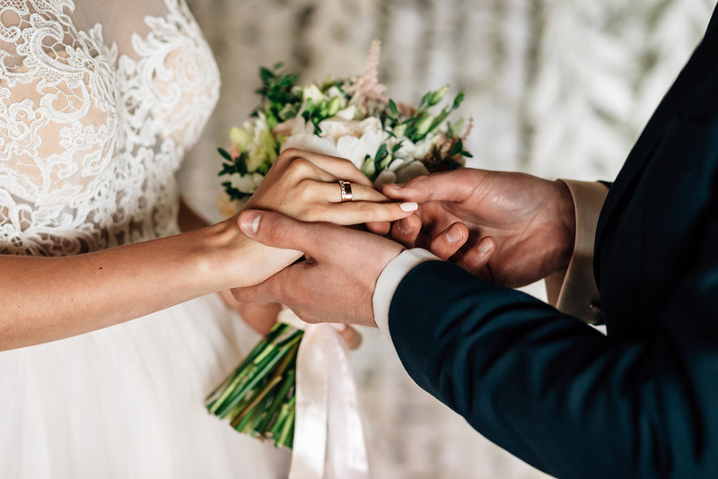 Minimum marriage age rises to 18 in England and Wales