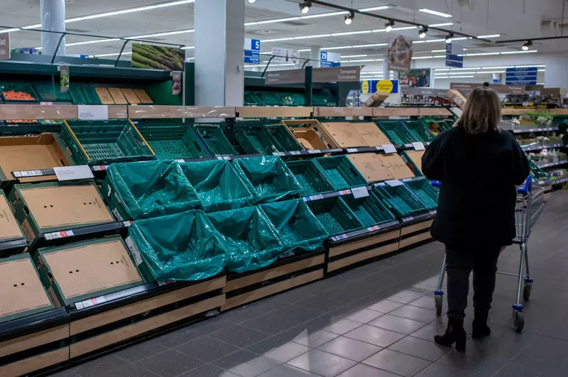 Lidl limits sales of tomatoes, cucumbers and peppers