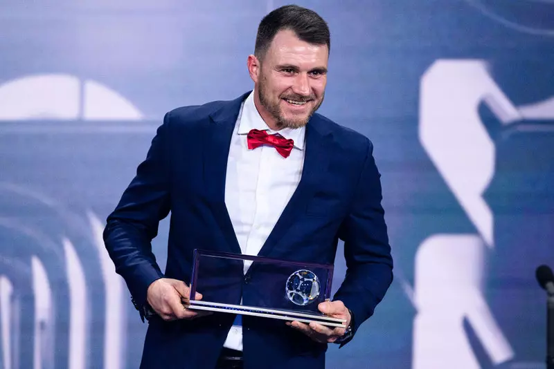 FIFA Puskas Award: Messi triumphs, Oleksy with award for prettiest goal