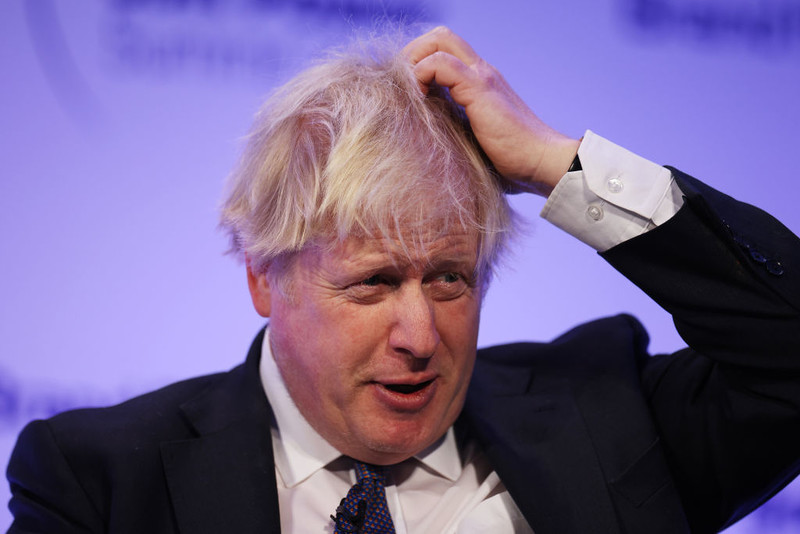 Raport: Wygląda na to, że Johnson wprowadził w błąd parlament w sprawie "partygate"