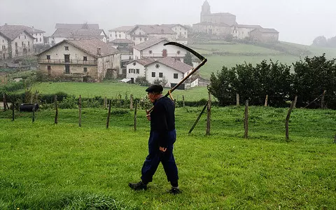 Spain: Farmers patrol the fields at night, guarding fruit and vegetables from gangs