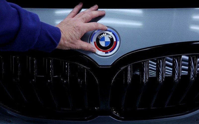 BMW breaks silence on its Nazi pasthttps