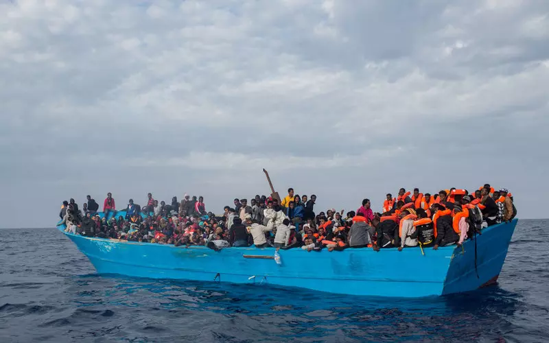 Włochy: Ponad 1 100 migrantów przypłynęło w ciągu doby na Lampedusę