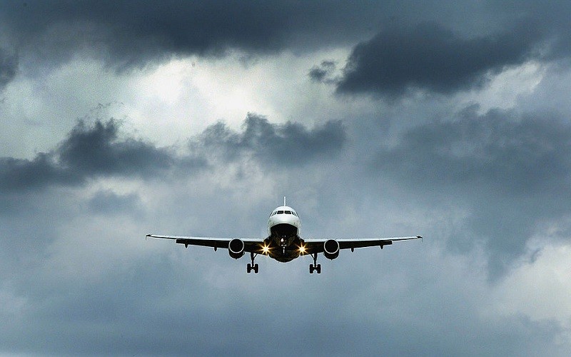 Londyn: Samolot ważył za dużo. "Kto się zgłasza, by opuścić pokład?"