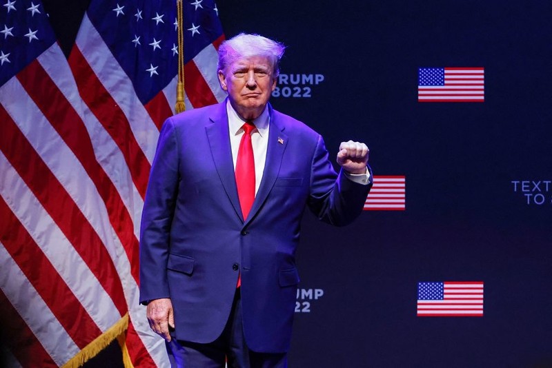 Były prezydent USA Trump przewiduje, że zostanie "aresztowany" we wtorek, wzywa do protestów