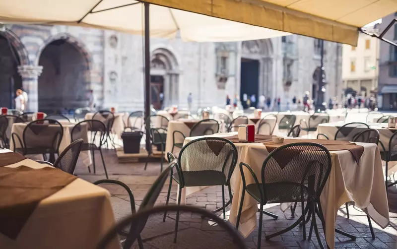 Włochy: Uciekli z restauracji, nie płacąc rachunku, ale szybko wpadli, bo zostawili coś na stole
