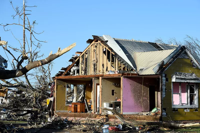 USA: 26 osób zginęło w wyniku potężnej burzy i tornada w Missisipi i Alabamie