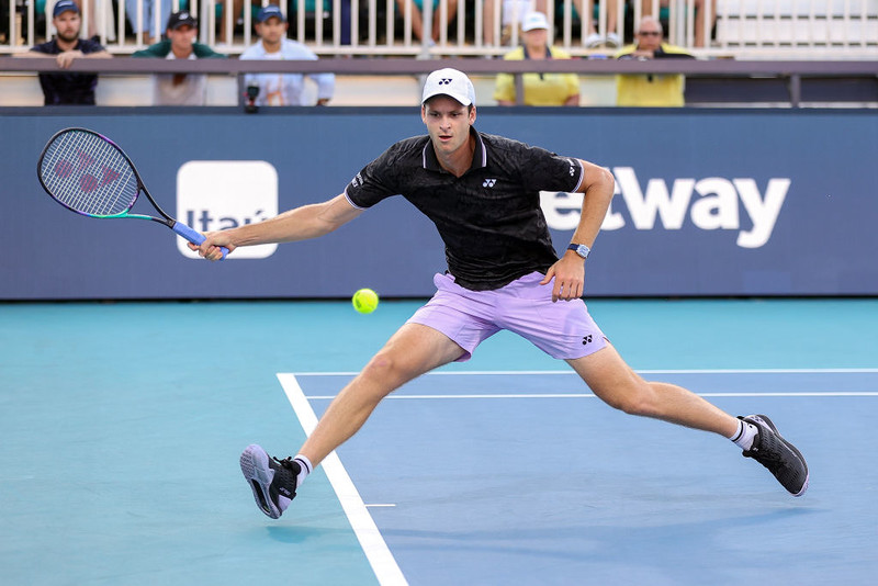 Turniej ATP w Miami: Hurkacz obronił pięć meczboli i wygrał z Kokkinakisem