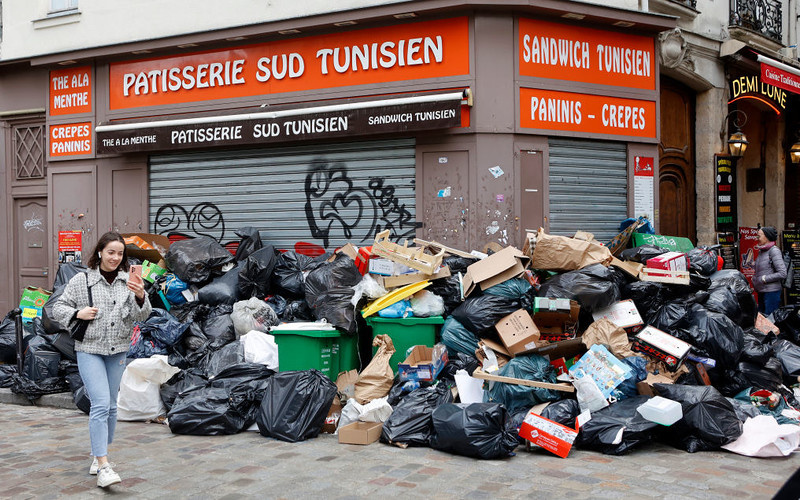 Paryż: Ekolodzy za "pokojowym współżyciem" ze szczurami, które rozmnożyły się w stosach śmieci