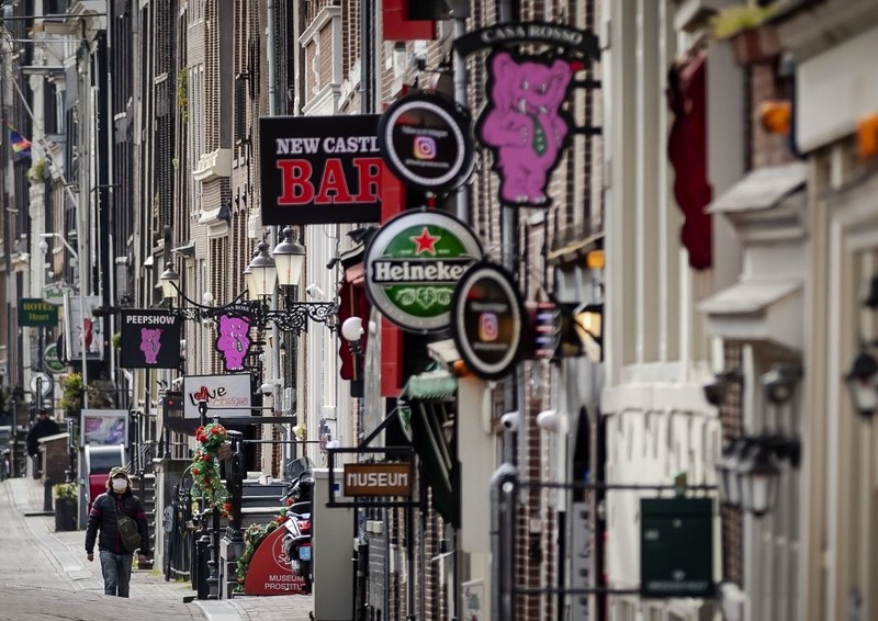 Amsterdam urges British tourists looking for a ‘messy night’ to stay away