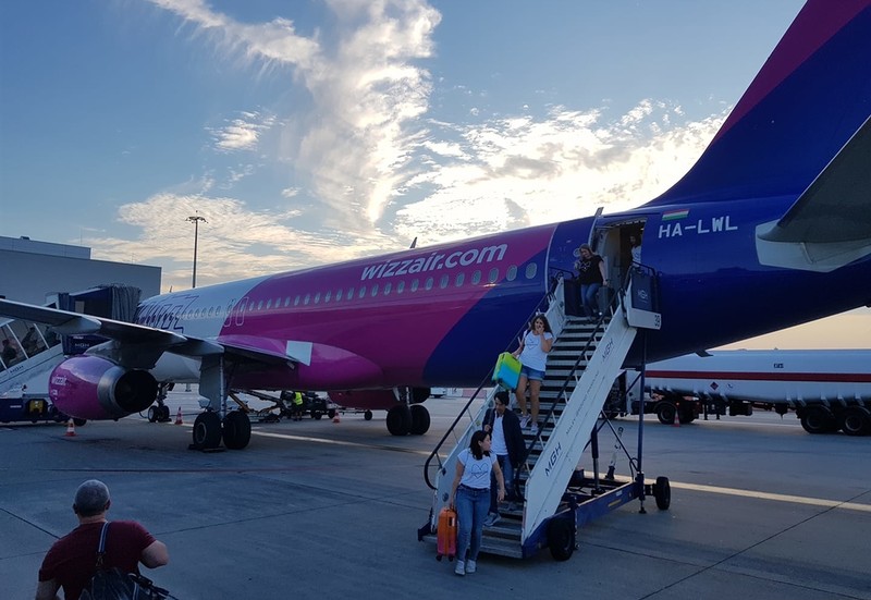 Wizz Air will fly twice a week from Warsaw to Bilbao and Seville in Spain