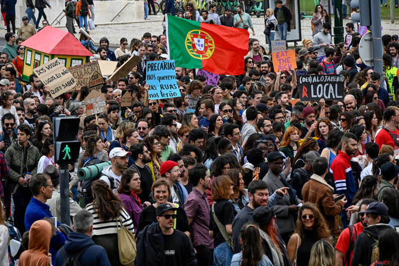 Portugalia: Wielotysięczne protesty przeciwko polityce mieszkaniowej rządu