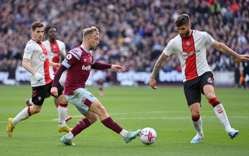 English league: Fabianski's successful comeback as Newcastle beat Manchester United