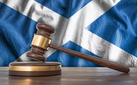 Scotland: Outrage after community service sentence for perpetrator of rape of 13-year-old girl