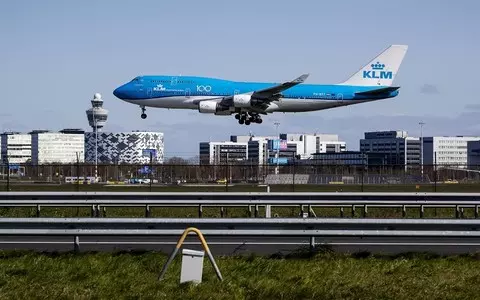 The Netherlands: Amsterdam Airport is giving up night flights and private planes starting in 2025