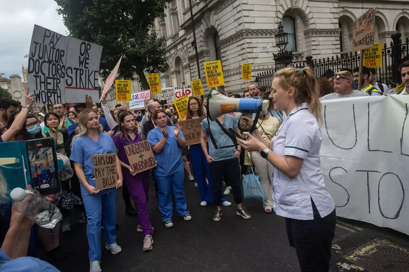 Anglia: NHS obawia się problemów z dostępem do lekarzy