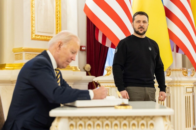 "NYT": Wyciekły ściśle tajne dokumenty w sprawie wojny w Ukrainie