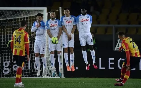 Lecce 1-2 Napoli: Own goal helps visitors go 19 points clear at top of Serie A table