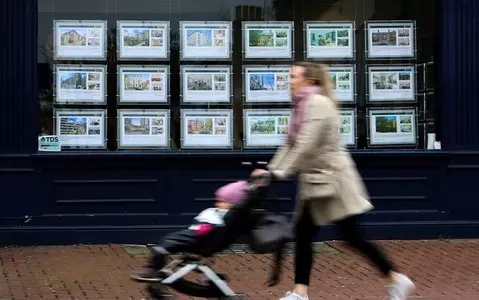 UK house prices rise unexpectedly for third month in a row, by 0.8%