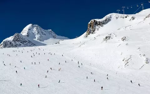 Austria: Polish woman injured in skiing accident in Tyrol. She was swept away by an avalanche