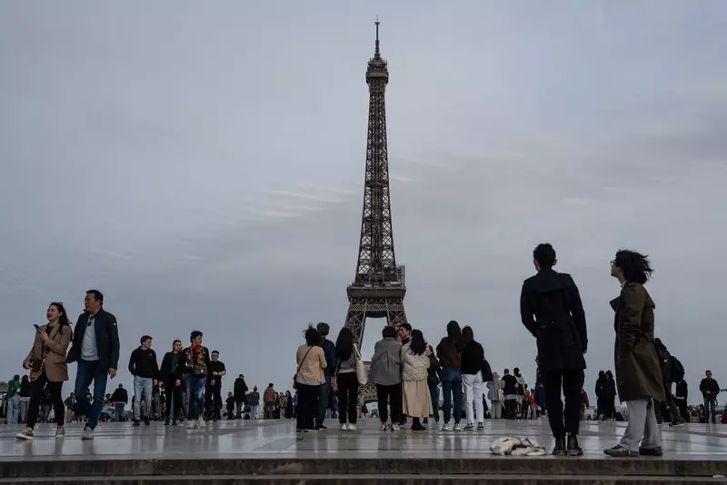 Francja: 42 procent najuboższych Francuzów zrezygnowało z jednego posiłku dziennie