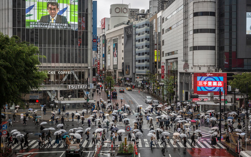 Japan: The population has fallen below 125 million
