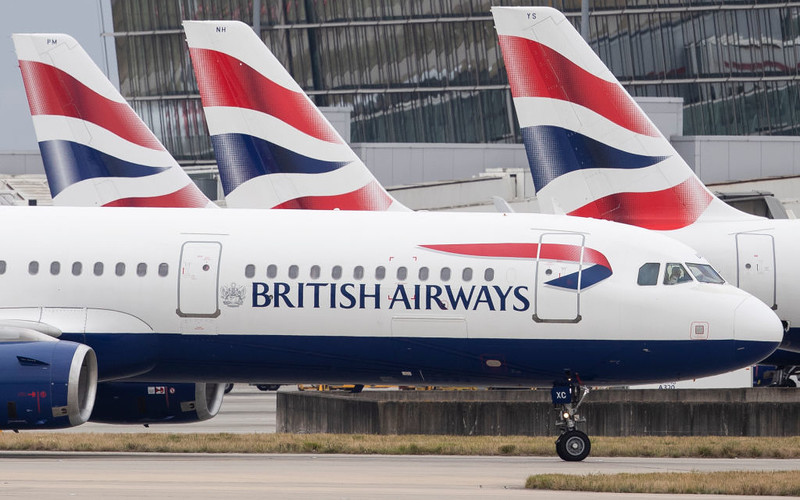 British Airways has again invited the stars to record a film about safety rules in planes