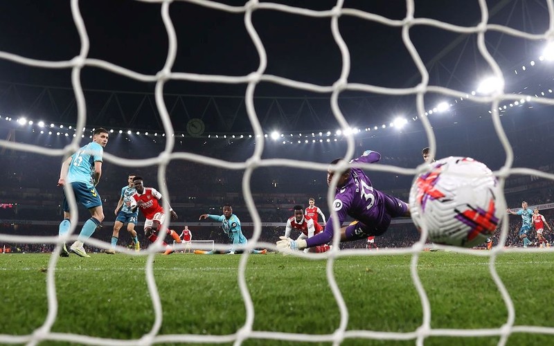 Liga angielska: Arsenal stracił punkty z outsiderem