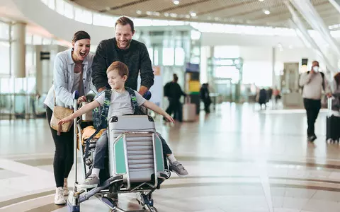 NFZ reminds that it has a service point at Warsaw Chopin Airport