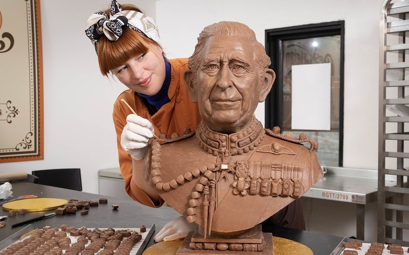 British confectioners made a bust of King Charles III out of chocolate and candy bars