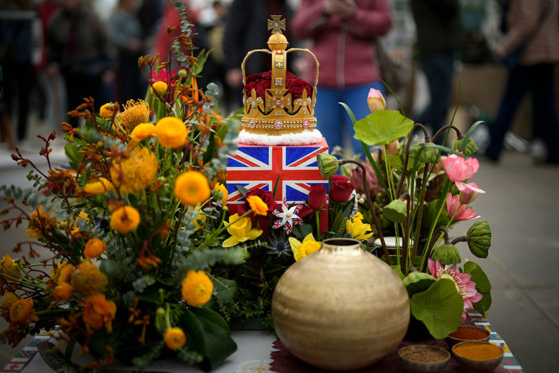 Public support for monarchy returns to an all-time low