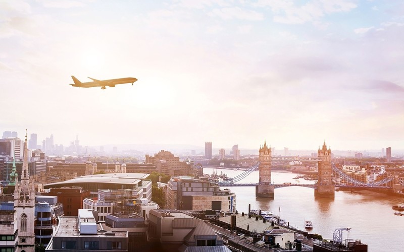 Ryanair: Najwięcej rodzin na tegoroczną majówkę poleci do Włoch i UK