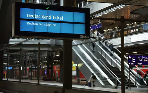 Germany: As of today, a monthly ticket for local and regional transport for 49 euro is in effect