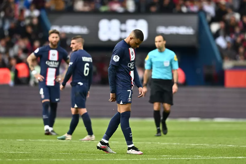 Ligue 1: PSG's unexpected defeat, Wieteska's red card