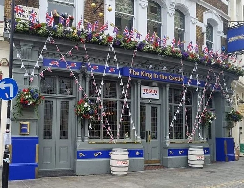 First look inside Tesco’s own pub celebrating the coronation