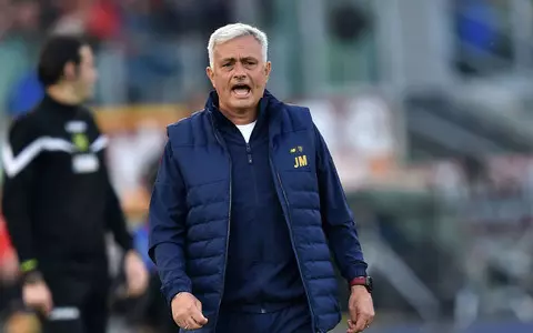 Serie A: Mourinho furious with referee after match against Monza