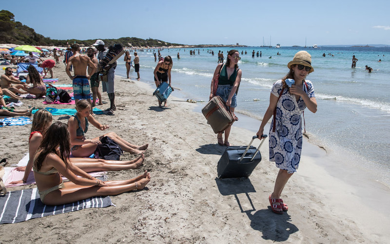Spain: Still fewer tourists than before the pandemic, but they leave more money
