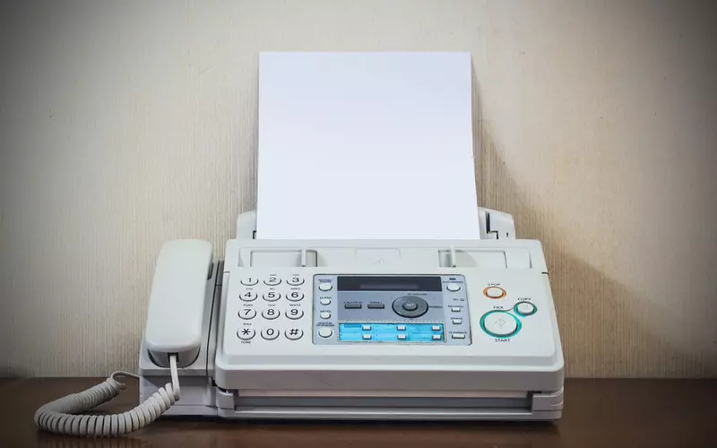 Niemcy: 82 procent firm nadal używa faksu do przesyłania dokumentów