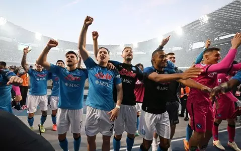 Osimhen penalty earns champions Napoli win over Fiorentina