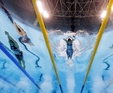 Rekord świata amerykańskiej sztafety kobiet w pływaniu